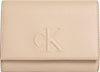 CALVIN KLEIN SCULPTED MEDIUM TRIFOLD KADIN CÜZDANI