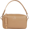 Tommy Hilfiger TH DISTINCT CAMERA BAG Omuz Çantası