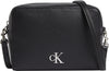 CALVIN KLEIN MINIMAL MONOGRAM CAMERA BAG Omuz Çantası